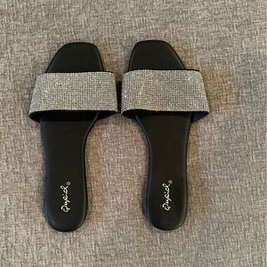 Qupid Boutique brand. Size 8.5